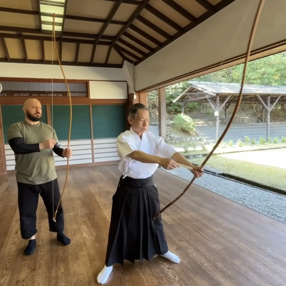 Olgun learning basics of Kyudo (Japanese archery) in Mie Prefecture Japan from Urano Yuji Sensei [7th Dan Kyudo]
